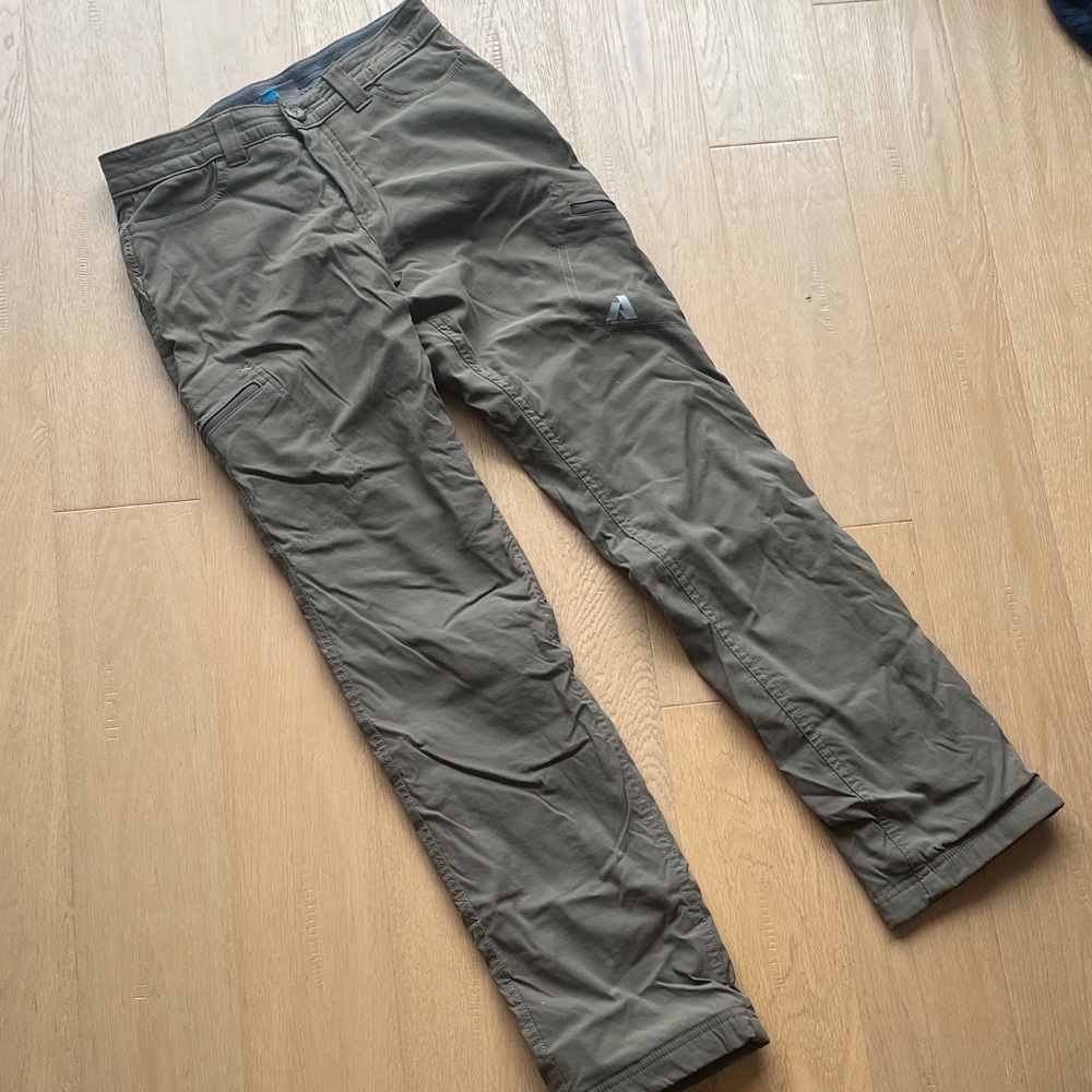 Eddie Bauer Fleece lined Olive Cargo Pants